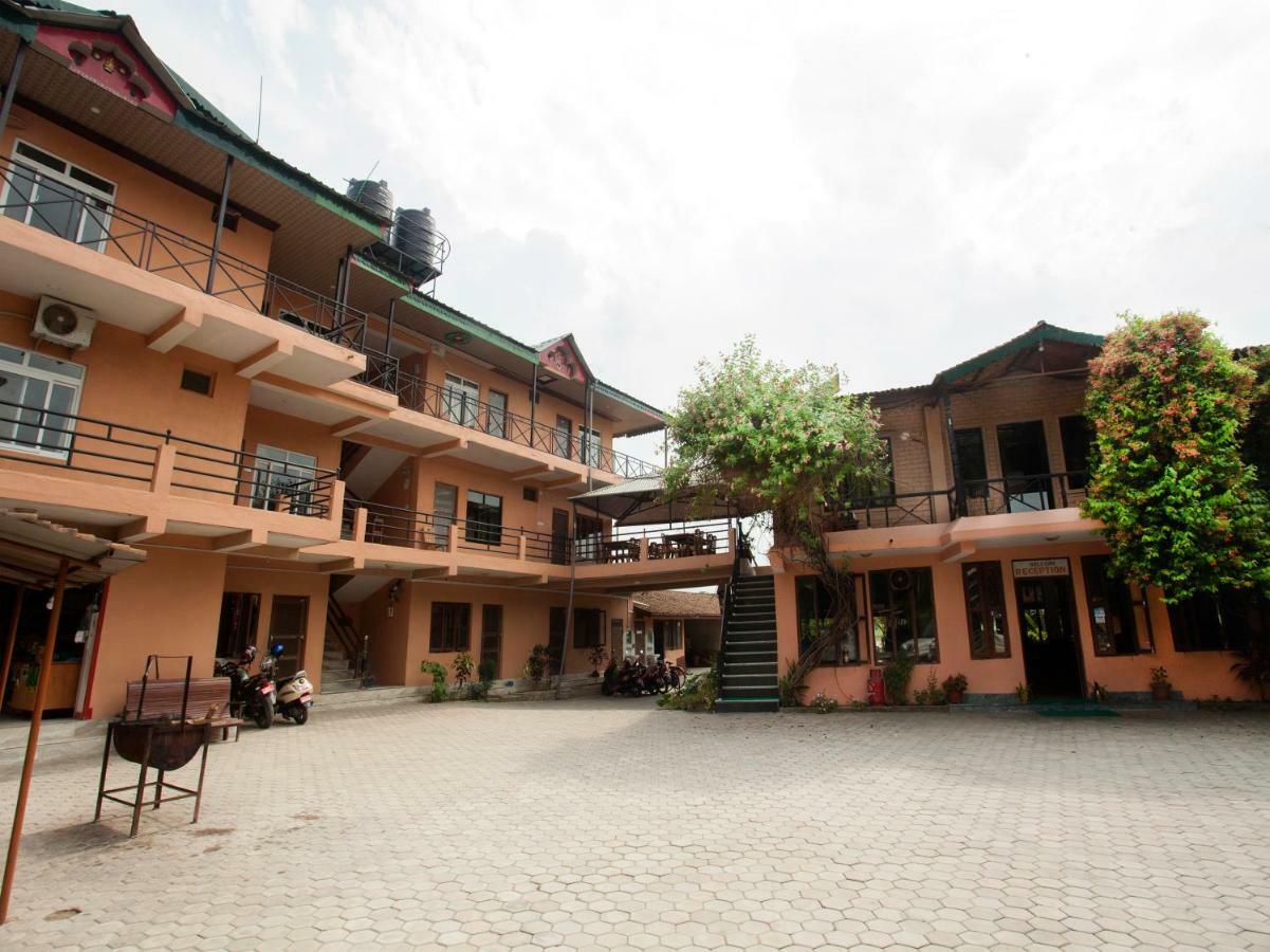 Spot On 486 Hotel Holy Lodge ソーラハ エクステリア 写真
